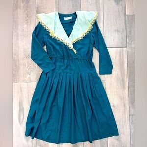 Vintage Rhodes Collection Inc  Green Pleated Dress Contrast Lace Detail Neck XL